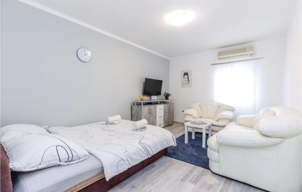 Amazing Apartment In Kostrena With Wifi photo 3