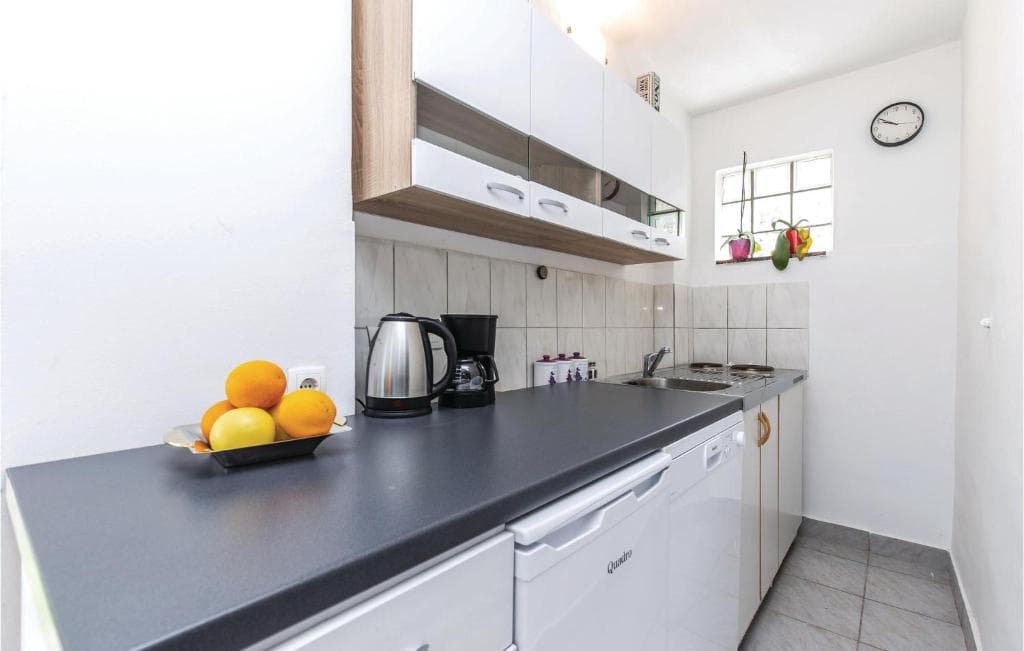 Amazing Apartment In Kostrena With Wifi photo 4